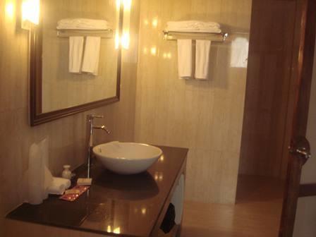 Hotel Drukchen Paro Luaran gambar